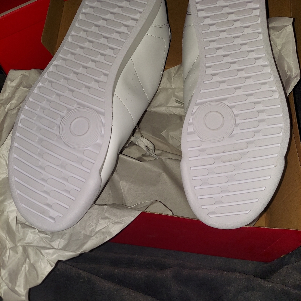 Brand new Reebok Classics - Picture 2 of 4